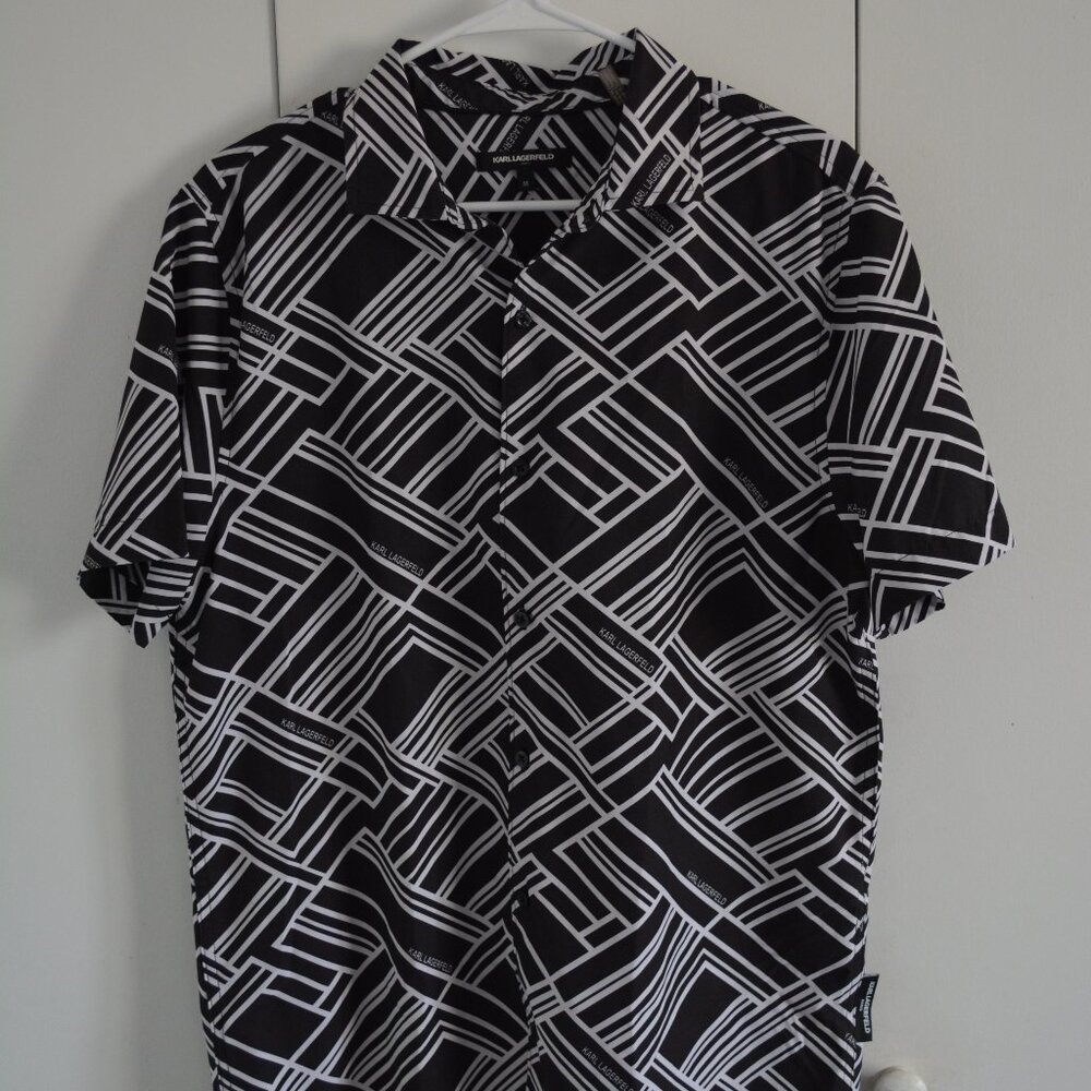 Karl Lagerfeld Paris black white striped graphic geometric button down, M Medium